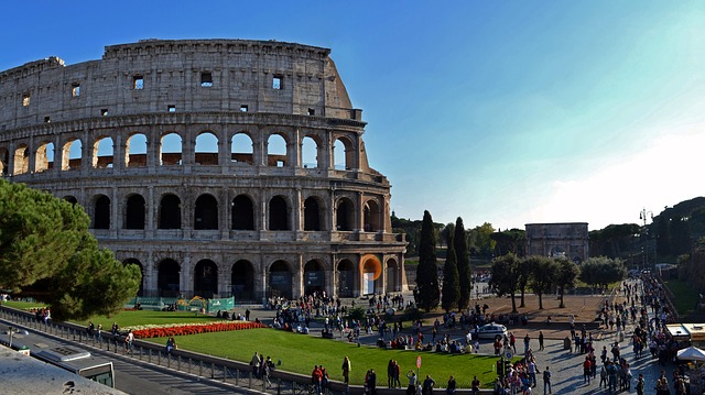 Rent Room Colosseum